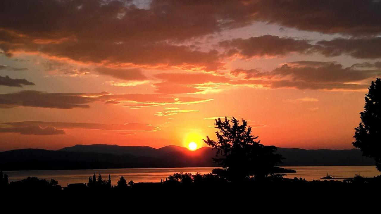 Stone Studio In Nature With View To Corfu Town! Evropouloi Bagian luar foto